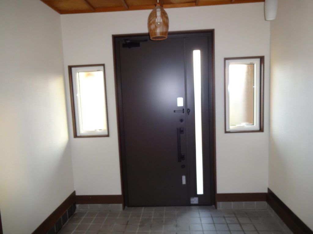 玄関リフォーム